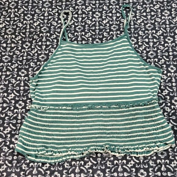 NWOT American Eagle Soft & Sexy Green & White Striped V-Neck Cropped Tank Top - Picture 2 of 5